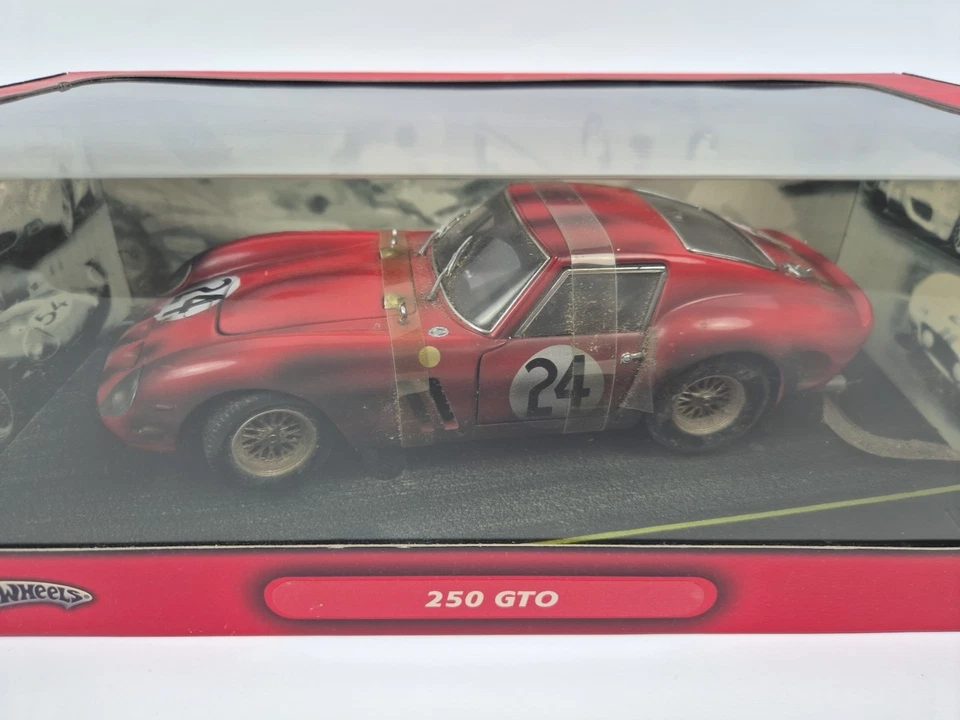 Hotwheels Ferrari 250 Gto - Neuve - 1:18 - Mattel - Photo 3/4