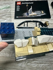 LEGO Architecture Sydney (21032) - COMPLETE with Box & Manual