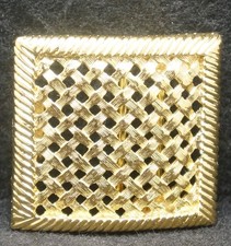 WL13170 GOOD VINTAGE 1970s LATTICE DESIGN UNISEX ARTWORK FASHION BELT BUCKLE