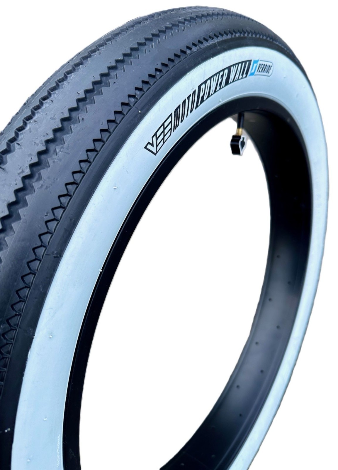 Pneu FatBike 26 pouces E-Zig Zag flanc blanc idéal pour balades sur la plage