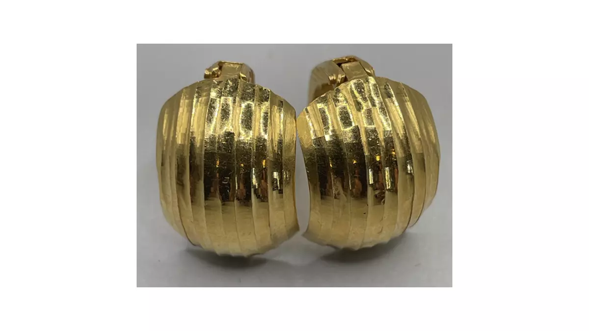 Traditional Gold Earrings Design | Buy Earrings Online