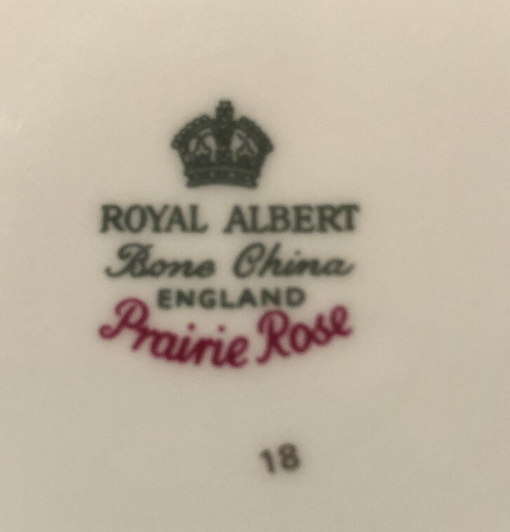 VINTAGE ROYAL ALBERT PRAIRIE ROSES Tea Pot, Sugar Bowl, Milk Jug + 2