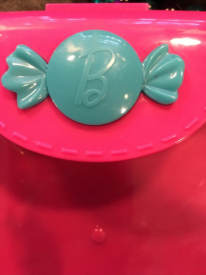 Estuche de Maquillaje Barbie Rosa con Mango de Cuentas Foto 3 de 4