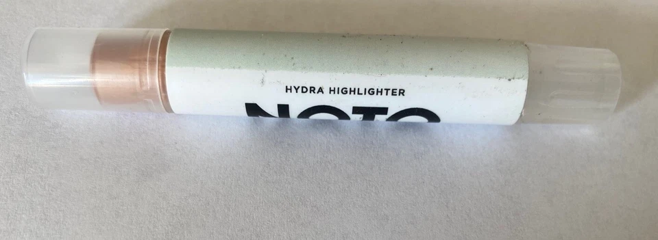 NOTO Botanics - Barra iluminadora Hydra orgánica (cara + cuerpo) 0,07 OZ Foto 2 de 3