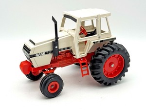 1/116 Case 2590 Tractor