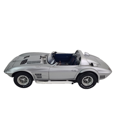 Exoto Racing Legends 63' Corvette Grand Sport Roadster Silver