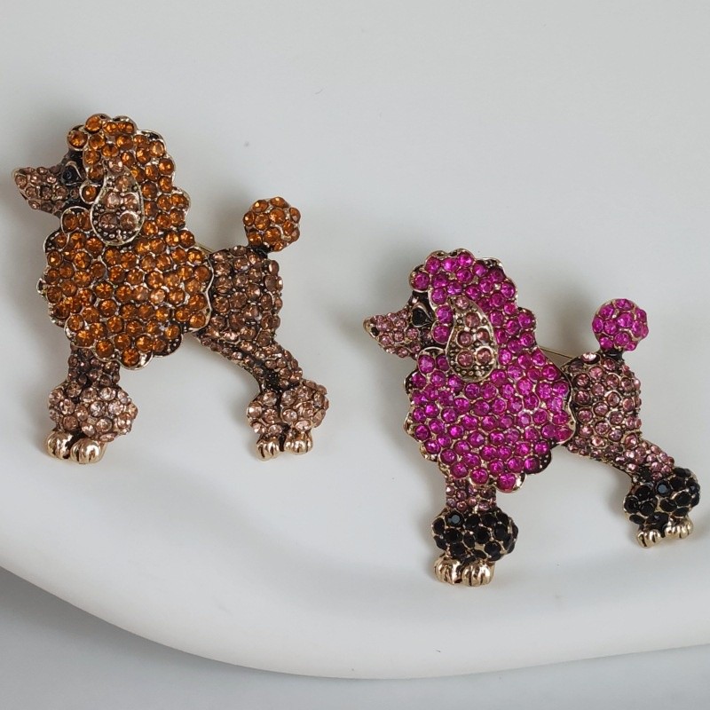 Spilla cane strass delicata simpatica zaino cappello sciarpa pinta accessori gioielli