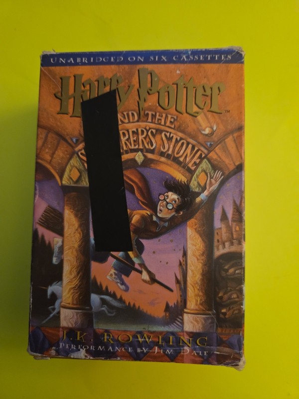 Harry Potter And The Sorcerers Stone Unabridged 6 Cassettes J.K. Rowling 1999