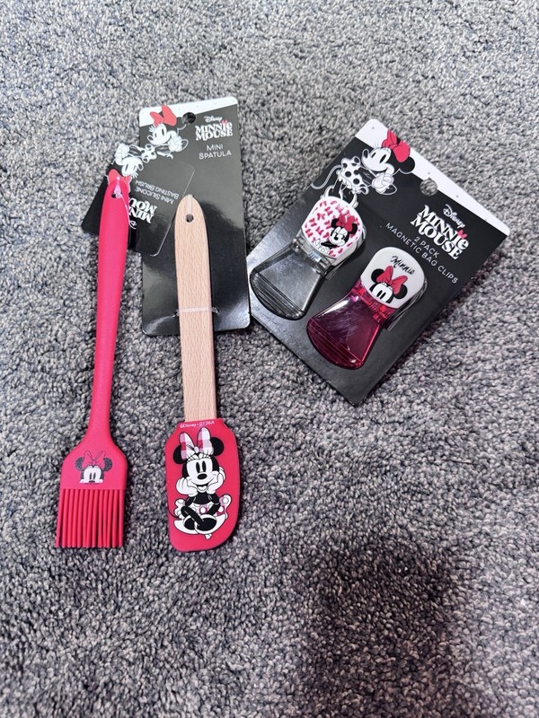 Mini Mouse Kitchen Utensil Set – Disney Kitchen Accessories | Fun Cooking Tool