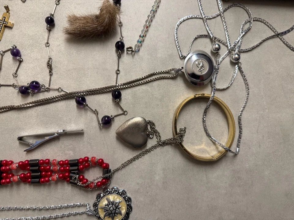 Schmuckkonvolut aus Omas Nachlass Modeschmuck ?, Uhren     **Bilder anschauen** - Bild 4 von 4