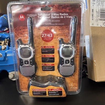 Motorola Talkabout 2-Way Radios MJ270 27 Miles 22 Channels NOAA New