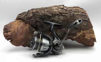 Daiwa 25 Ballistic HD LT2500-H Spinnrolle Spinning Reel Angelrolle Rolle DA