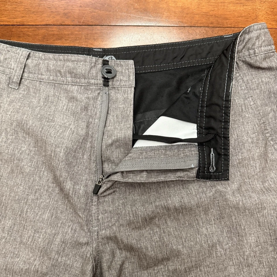 Da Hui Hybrid Shorts Men's Size 34 Gray Swim Land Outdoor Lightweight 11" Inseam - Image 4 of 4