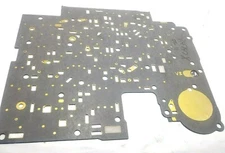 . 4L60E VALVE BODY Spacer SEPARATOR PLATE w/ integrated Screens 2007-2011