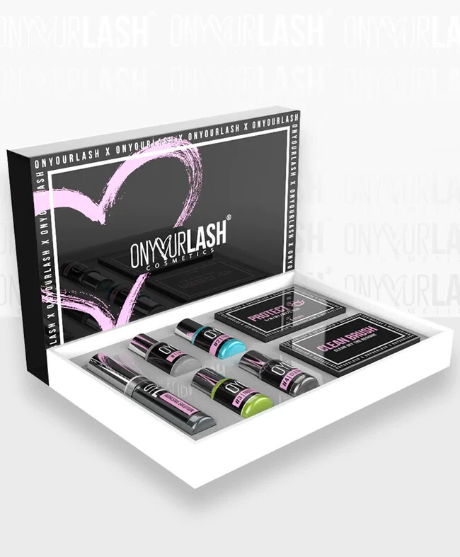 Dites Adieu au Recourbe-Cils avec le Kit de Rehaussement de Cils ONYOURLASH Cruelty-Free