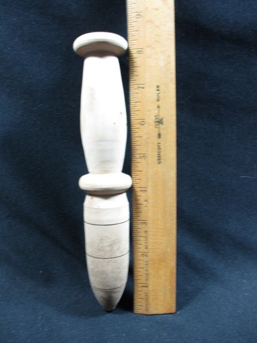 2 Solid Wood Vintage(?) Garden Bulb Planters/Dibbers - Picture 3 of 10