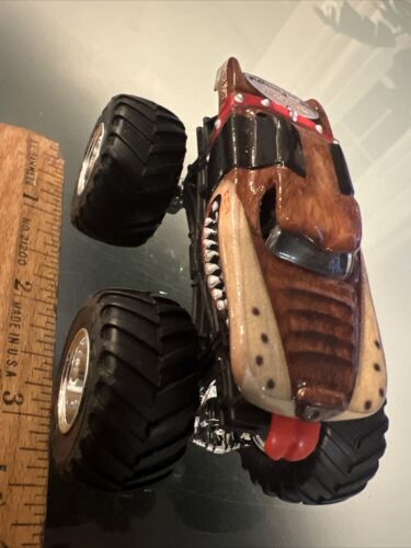 Hot Wheels Monster Jam Monster Mutt Maßstab 1:64 Diecast Monstertruck