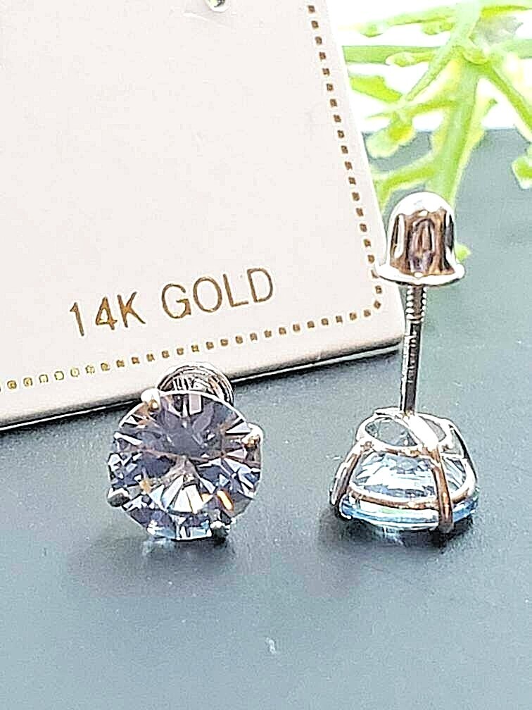 March Birthstone Color