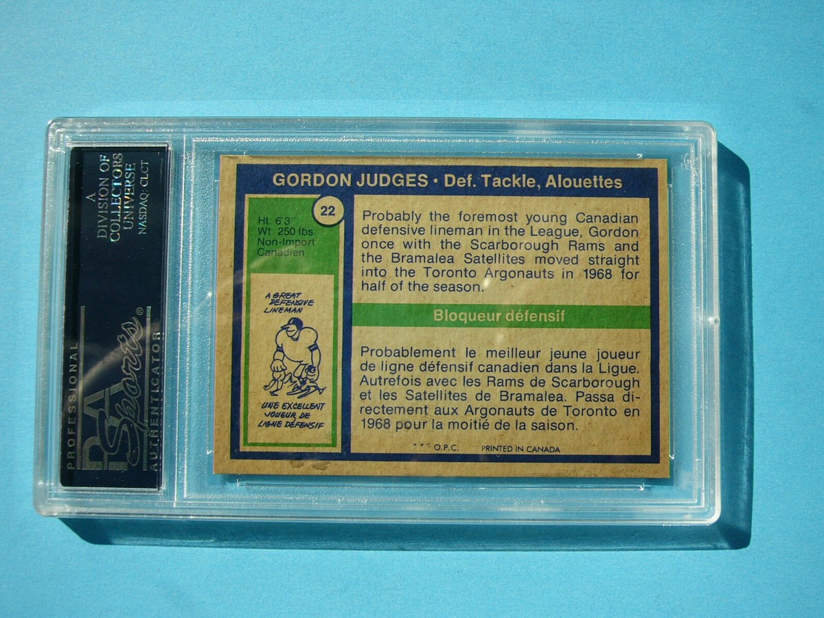 初版第一刷PFA(英国プロフットボール選手協会)発行 選手名鑑2002/2003 1972 O-PEE-CHEE CFL FOOTBALL CARD #22 GORDON JUDGES PSA 8 NM/MINT