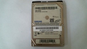 120 GB SATA SAMSUNG Spinpoint M Series HM120JI  5400 RPM 8MB HDD 2,5" Festplatte