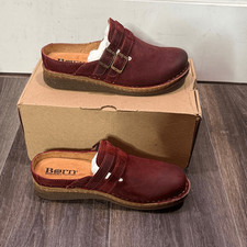Born the Cort Clog in Burgundy Slip-On Leather Clogs with Buckles Sz 8