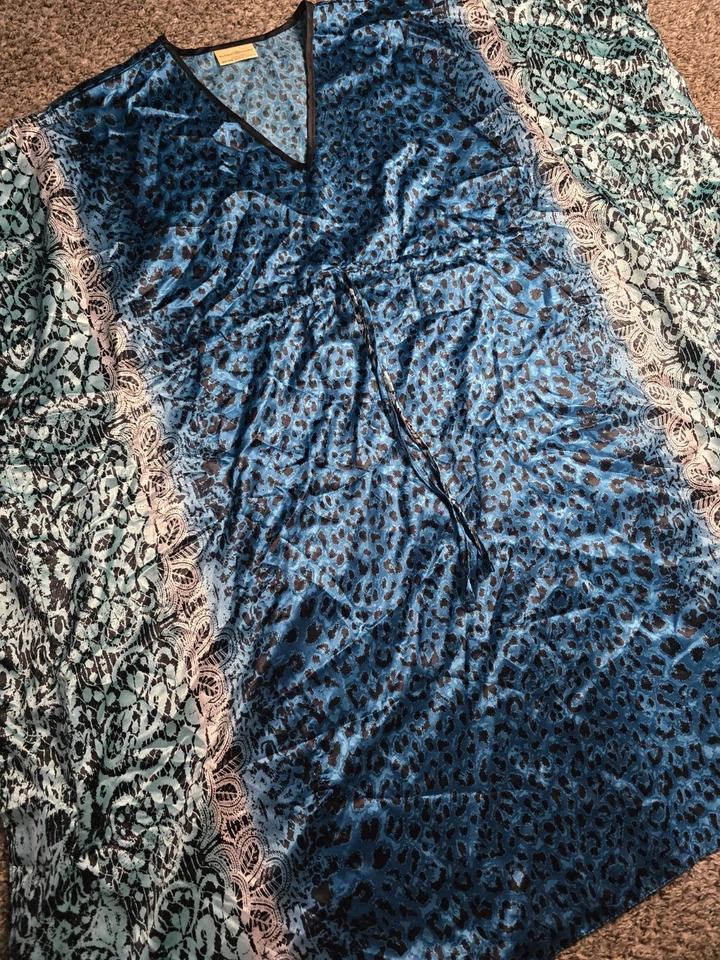 VTG Bobbie Brooks Satin Kaftan Women One Size Blue Leopard Sleepwear Tie Waist - Image 2 of 4