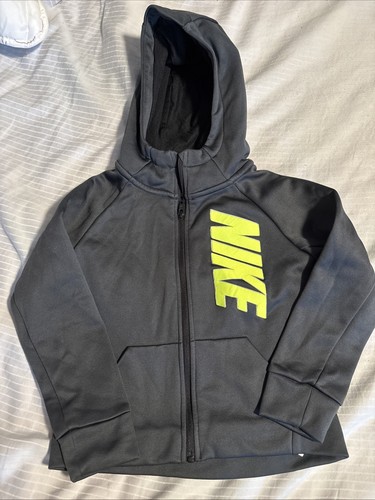 Youth boys NIKE Jacket Size 5 Dri fit