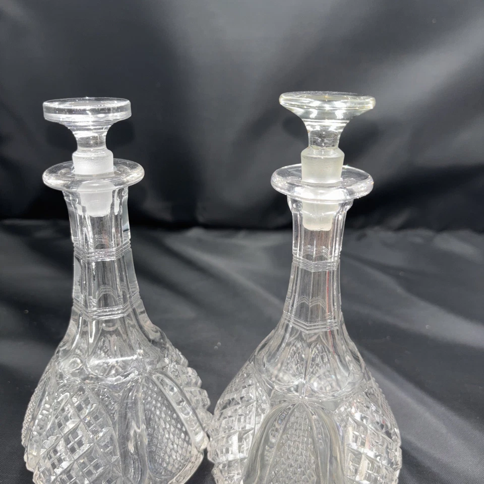 EAPG Tarentum Glass Co HARVARD; Harvard Yard Colonia / Botella de perfume 1896 Foto 4 de 4