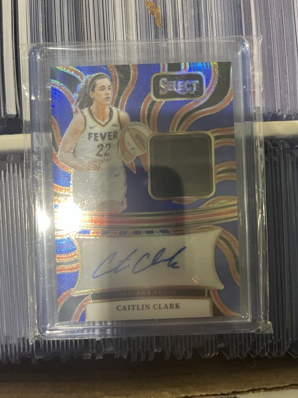 CAITLIN CLARK 2025-26 SELECT PRIZM AUTO BLUE PATCH 38/49 #AM-CC FEVER