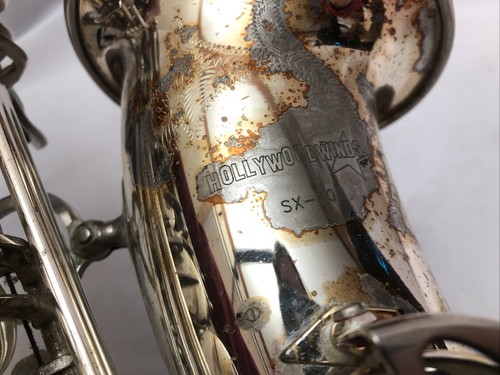 Silver Hollywood Winds SX-300 Alto Saxophone - Picture 4 of 17