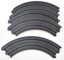 Auto World 9" 1/4 Traxessories Curve Track HO Scale Slot Car Track - 6 Pack