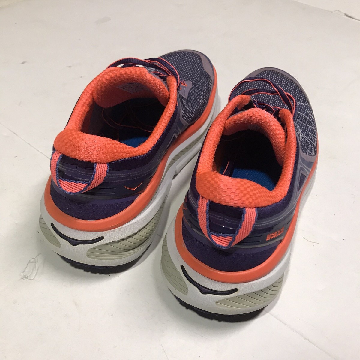 なお hoka-gender-inclusive-vibrant-