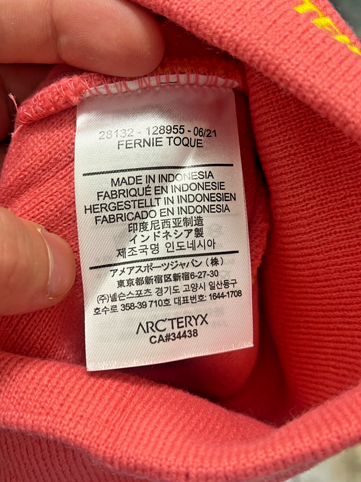 ARC'TERYX Cappello Vintage Arc’teryx Fernie Toque Red Beanie – Giallo Logo Dinosauro Maglia