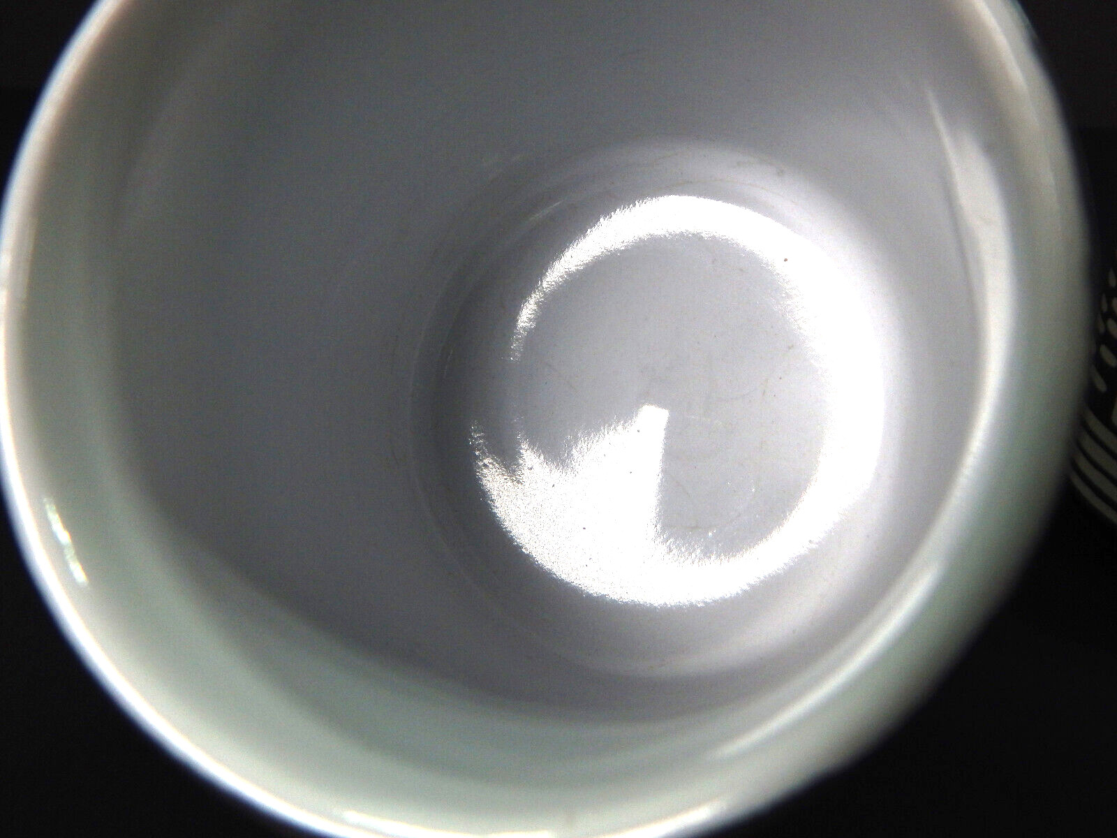 2 GRAYDON HALL CERAMIC COFFEE MUGS MUD CLOTH PRINT GRAY/WHITE POTTERY EMBOSSED