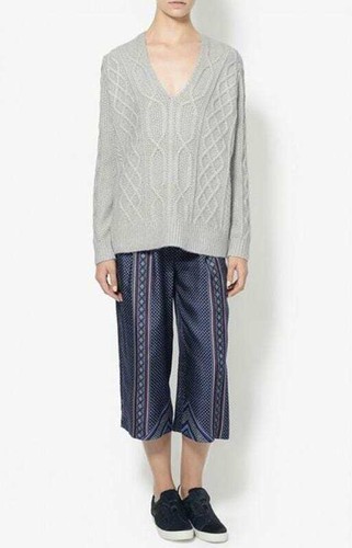 Derek Lam 10 Crosby V-Neck Cable Knit Pullover Sweater in Grey, Size Medium, New - Picture 2 of 3