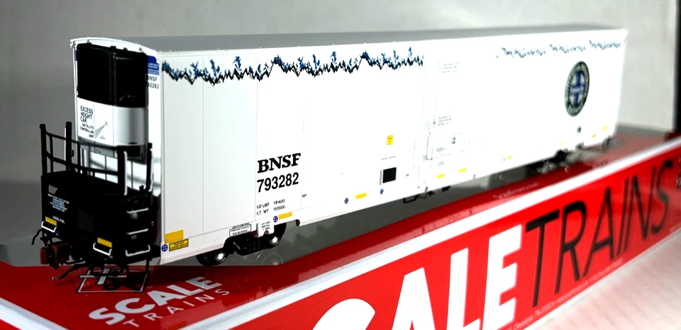 SCALETRAINS HO SCALE TRINITY 82'' 7883 CU FT REEFER BNSF SXT38909 - Image 3 of 4