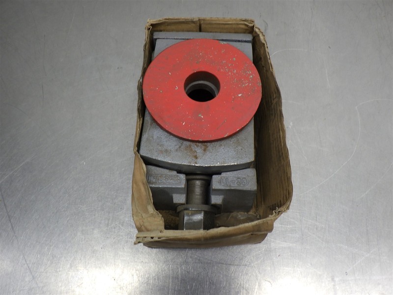 1 UNISORB Lev-L-Ine Machinery Mount LL-33 Approximately 6-3/4" x 4" (As Shown)