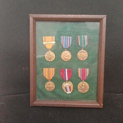 Framed Original WW2 US Military Medals & Ribbons Set-6 Campaign Awards. lot of 6