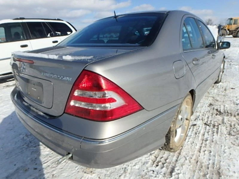 Carrier 203 Type Rear C230 Fits 03-05 MERCEDES C-CLASS 387059 - Image 4 of 4
