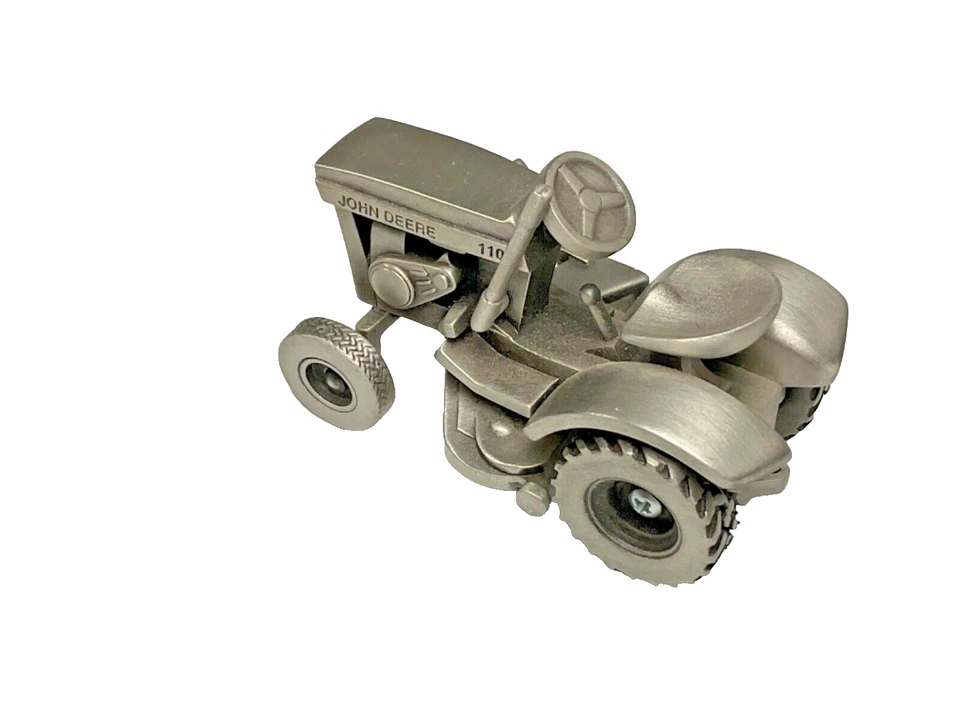 Spec Cast, John deere 1:43 Pewter Round Fender 110 Mower Garden Tractor - Image 2 of 4