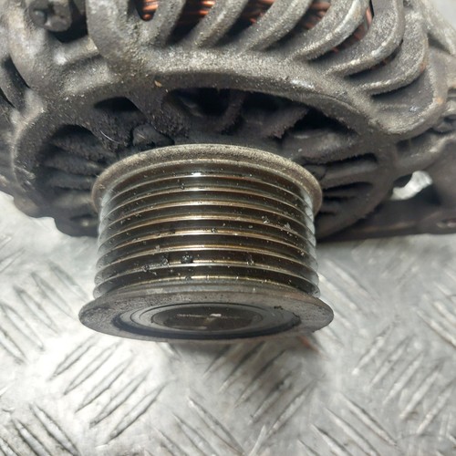 Mazda 6 TS D 2009 2.2 diesel alternator A2TJ0681 - Picture 3 of 12