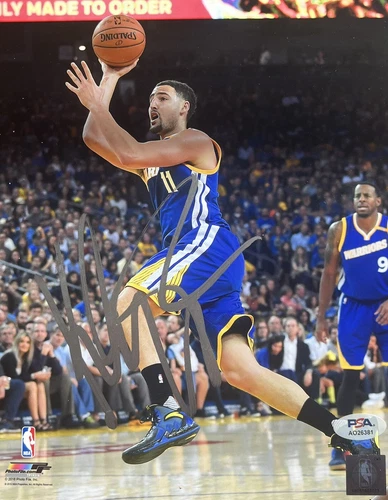 Klay Thompson Signed Autographed 8x10 Photo Warriors PSA DNA COA