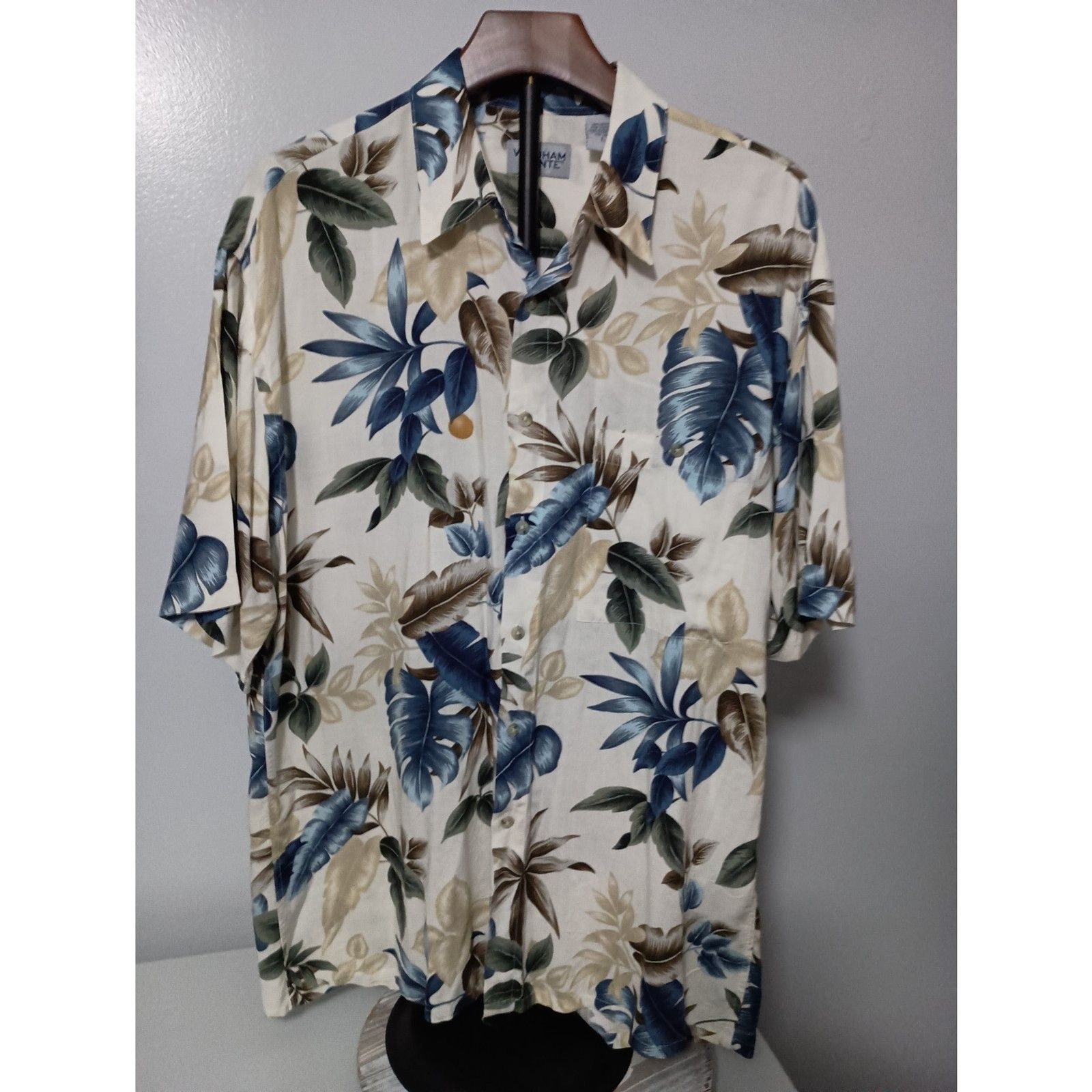 WINDHAM POINTE, Blue Flower Pattern, Men Short Sl… - image 1