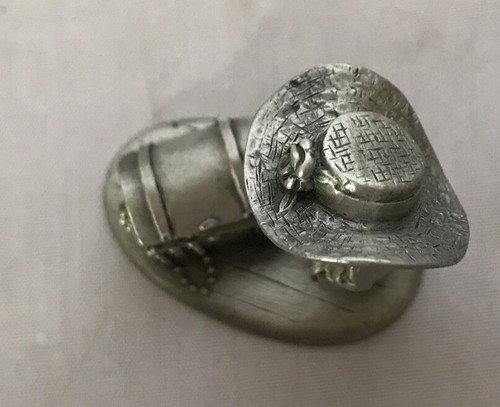 Pewter Hallmark Figurine ~ Treasured Memories by Joan Walsh Anglund 1980 - Picture 5 of 12