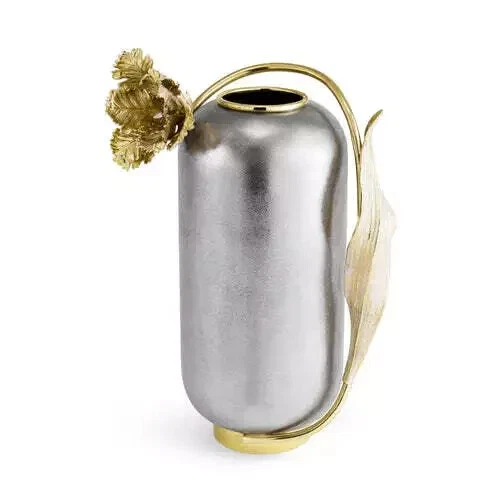 NUEVO Jarrón Michael Aram Tulipán - Pequeño (Sin Caja) Exhibición Solo 7"x9" Precio de venta sugerido por el fabricante 250,00 USD Foto 3 de 4