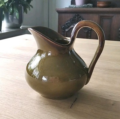 Vintage Faiencerie St-Clement  Milchkännchen olivgrün ca. 10 cm Höhe