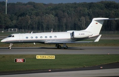 MO183   Aircraftslide/Dia   Untitled   Gulfstream G550    D-ADCB   ''not cut''