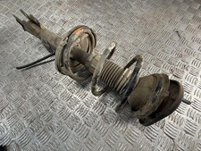 TOYOTA COROLLA Verso E12 Stoßdämpfer vorne rechts 2.00 Diesel 2002 34111170