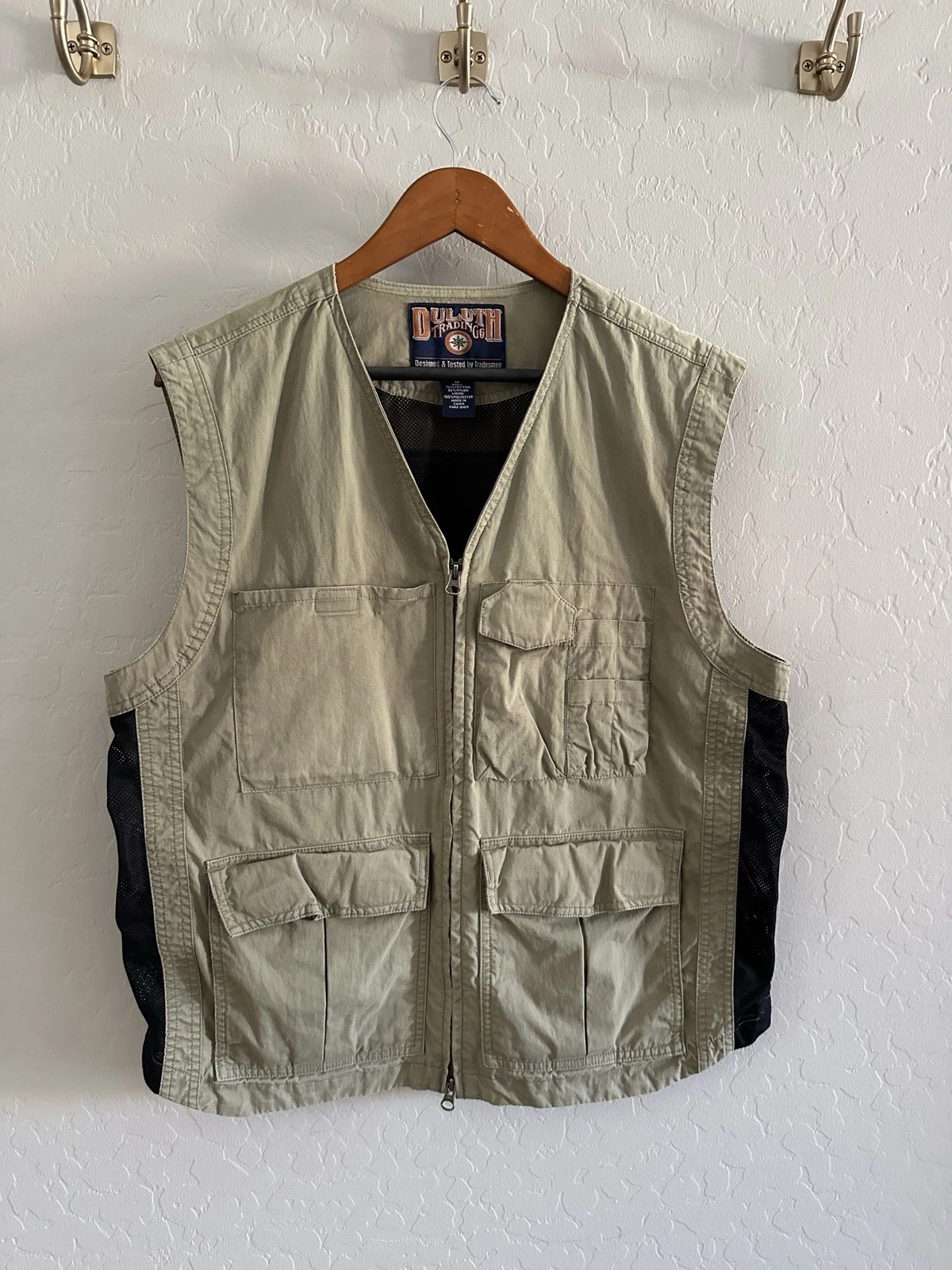 Vintage Duluth Trading Co Olive Green Utility Vest Hunting/Fishing Size M