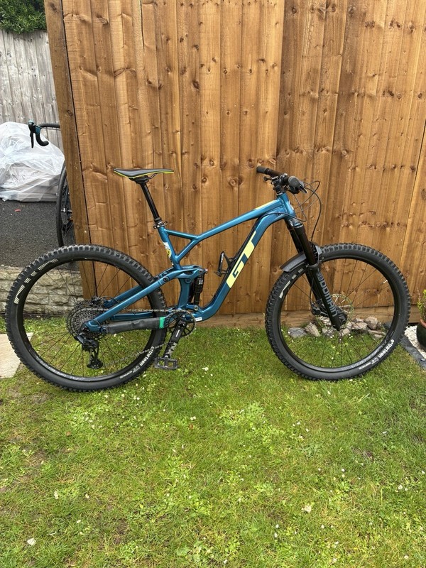 GT Sensor Full Suspension MTB